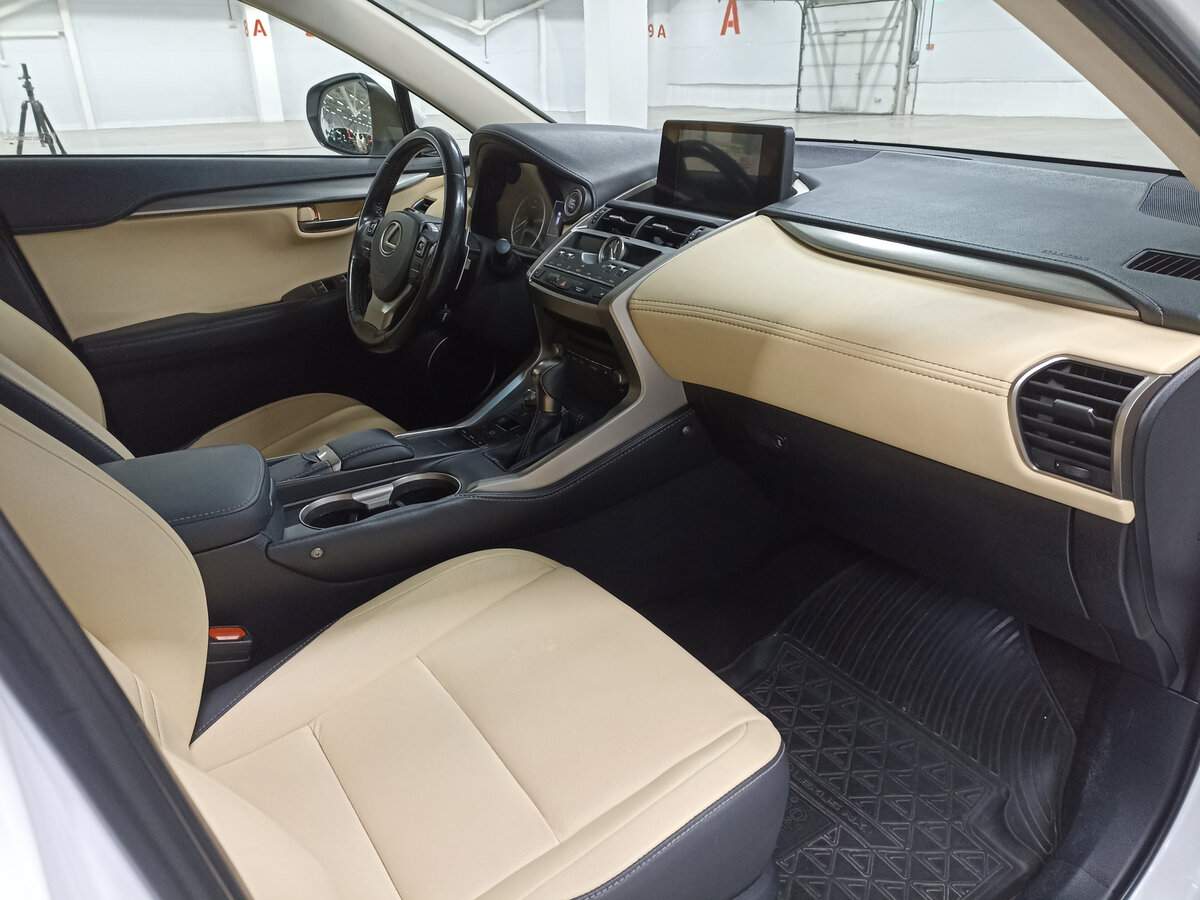 Lexus NX 300, 2018 Фото №11