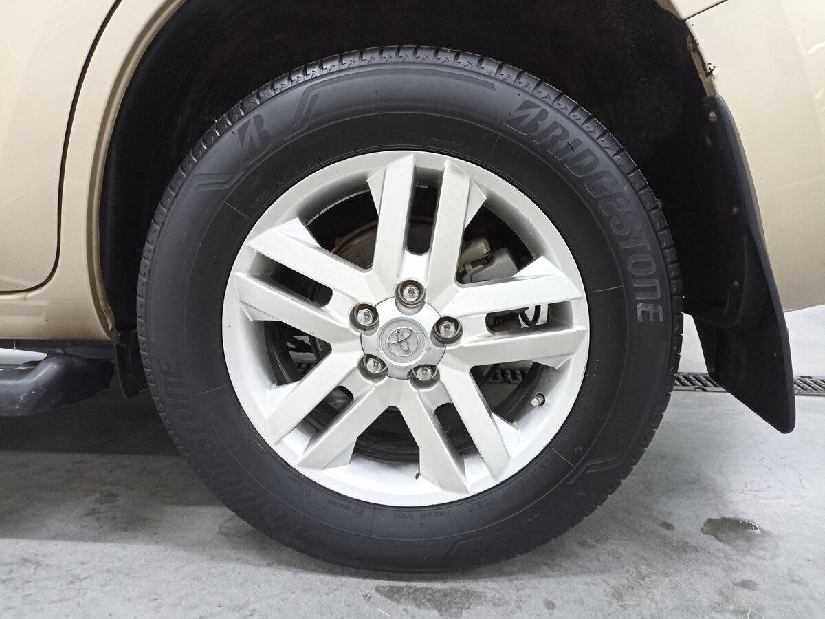 Toyota RAV4, 2011 Фото №18