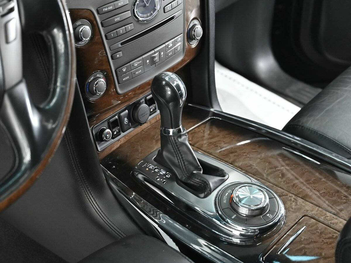 Infiniti QX80, 2013 Фото №13