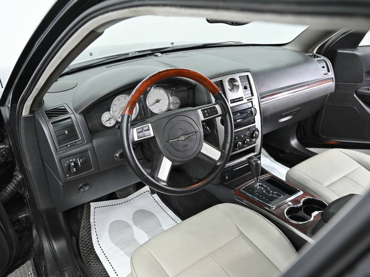 Chrysler 300C, 2004 Фото №9