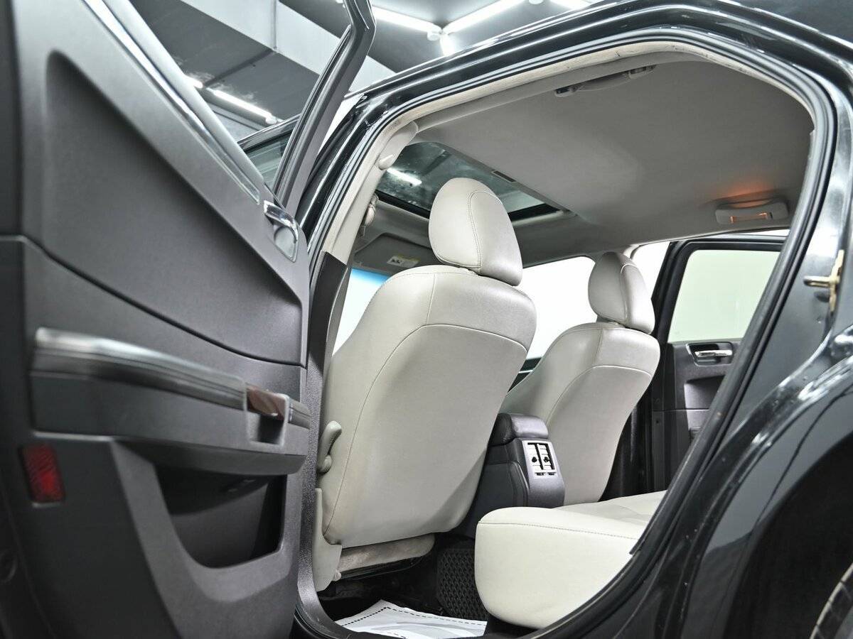 Chrysler 300C, 2004 Фото №17