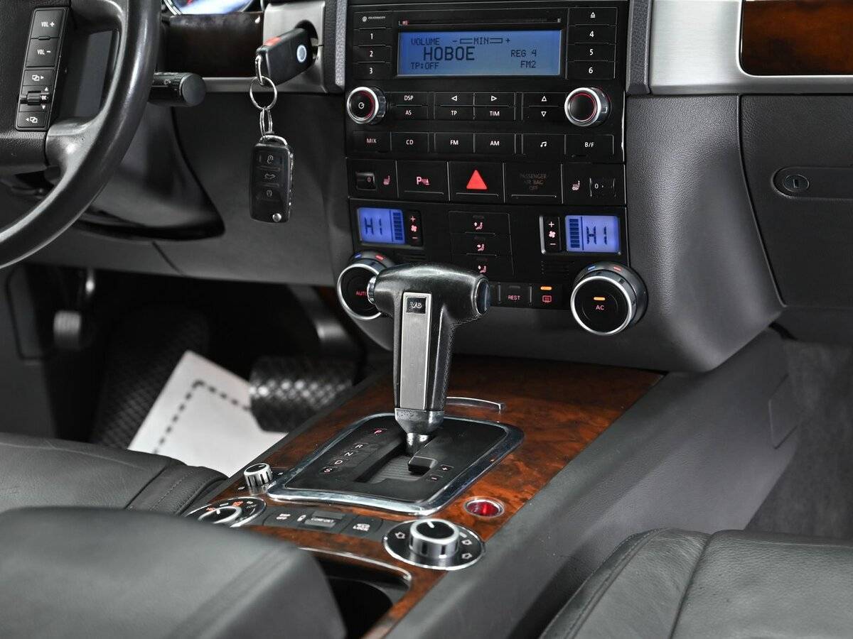 Volkswagen Touareg, 2010 Фото №10