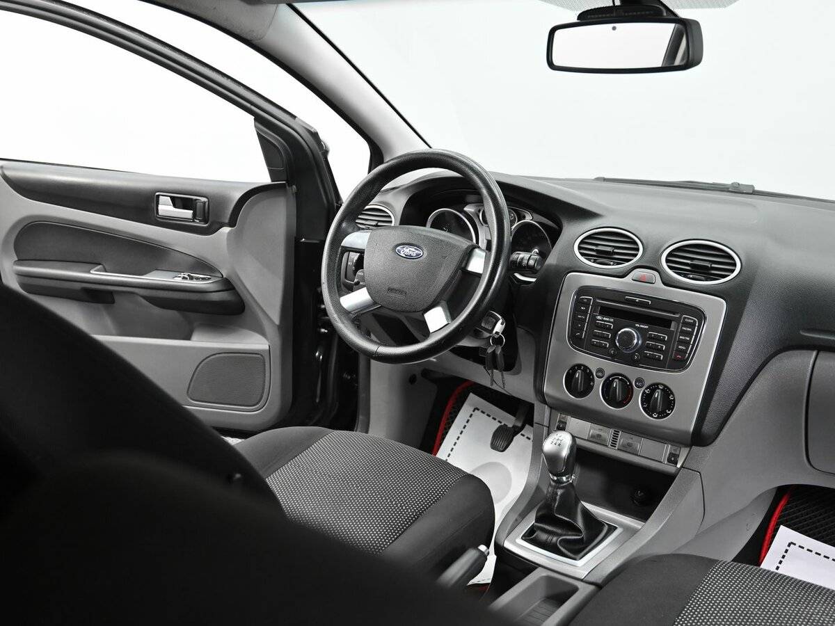 Ford Focus, 2010 Фото №13