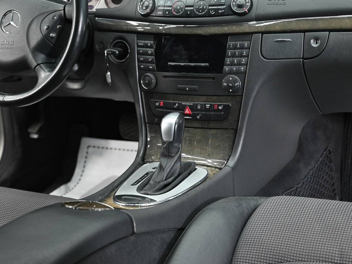 Mercedes-Benz E-Класс 200, 2004 Фото №11