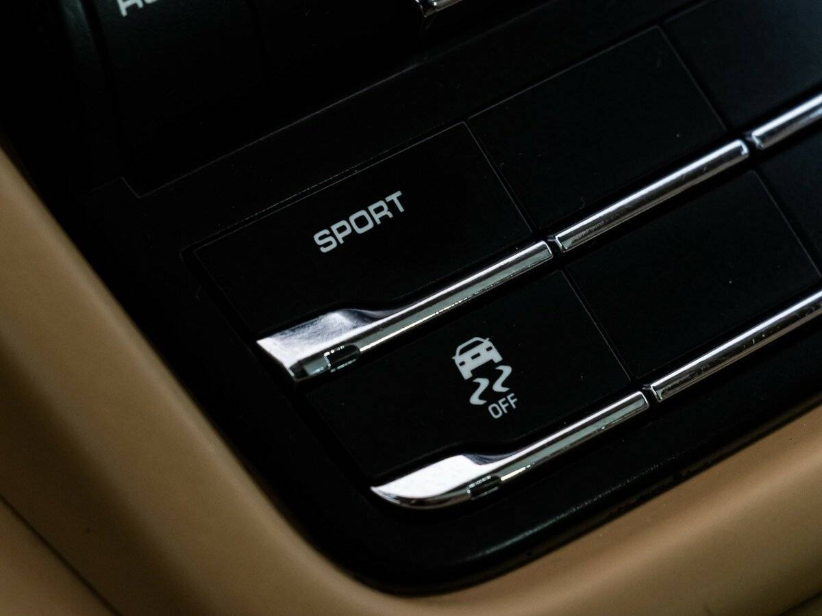 Porsche Cayenne Diesel, 2016 Фото №16