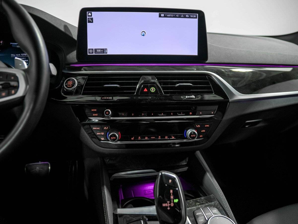 BMW 5 серии 530e xDrive, 2022 Фото №12