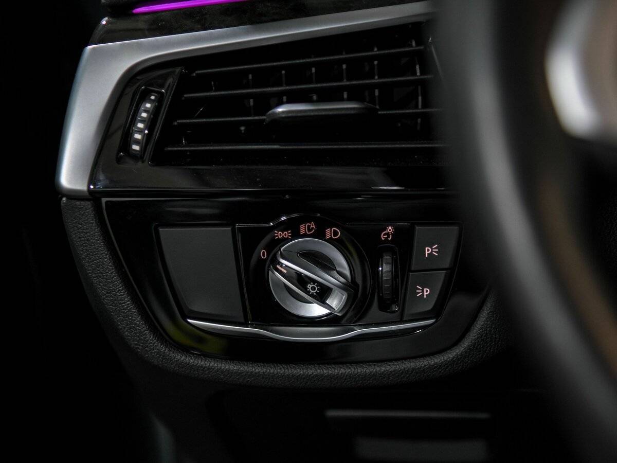 BMW 5 серии 530e xDrive, 2022 Фото №17