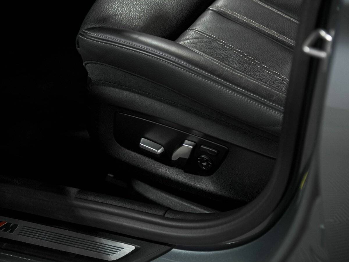 BMW 5 серии 530e xDrive, 2022 Фото №19