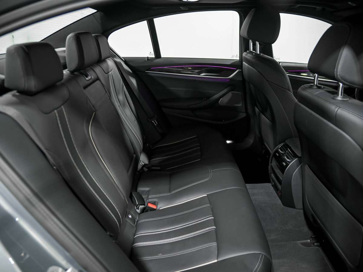 BMW 5 серии 530e xDrive, 2022 Фото №20