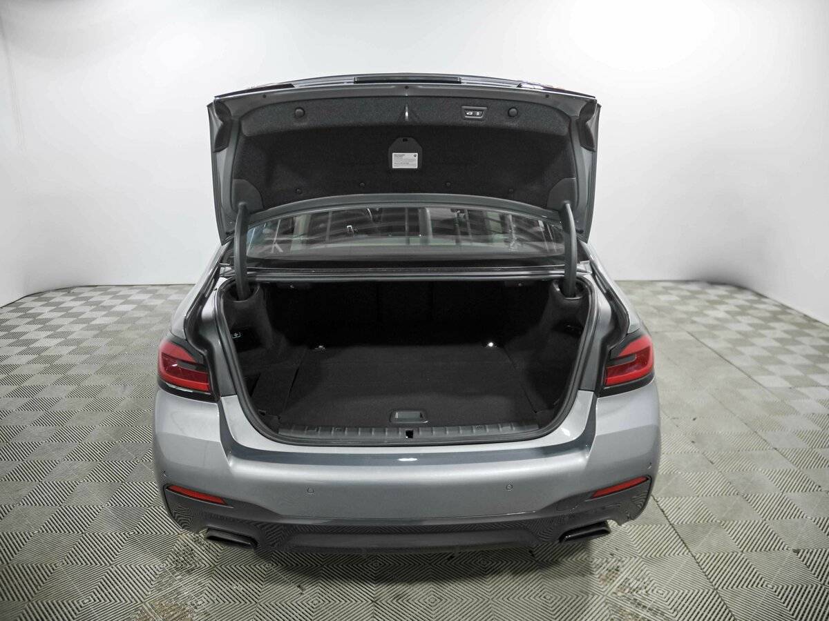 BMW 5 серии 530e xDrive, 2022 Фото №24