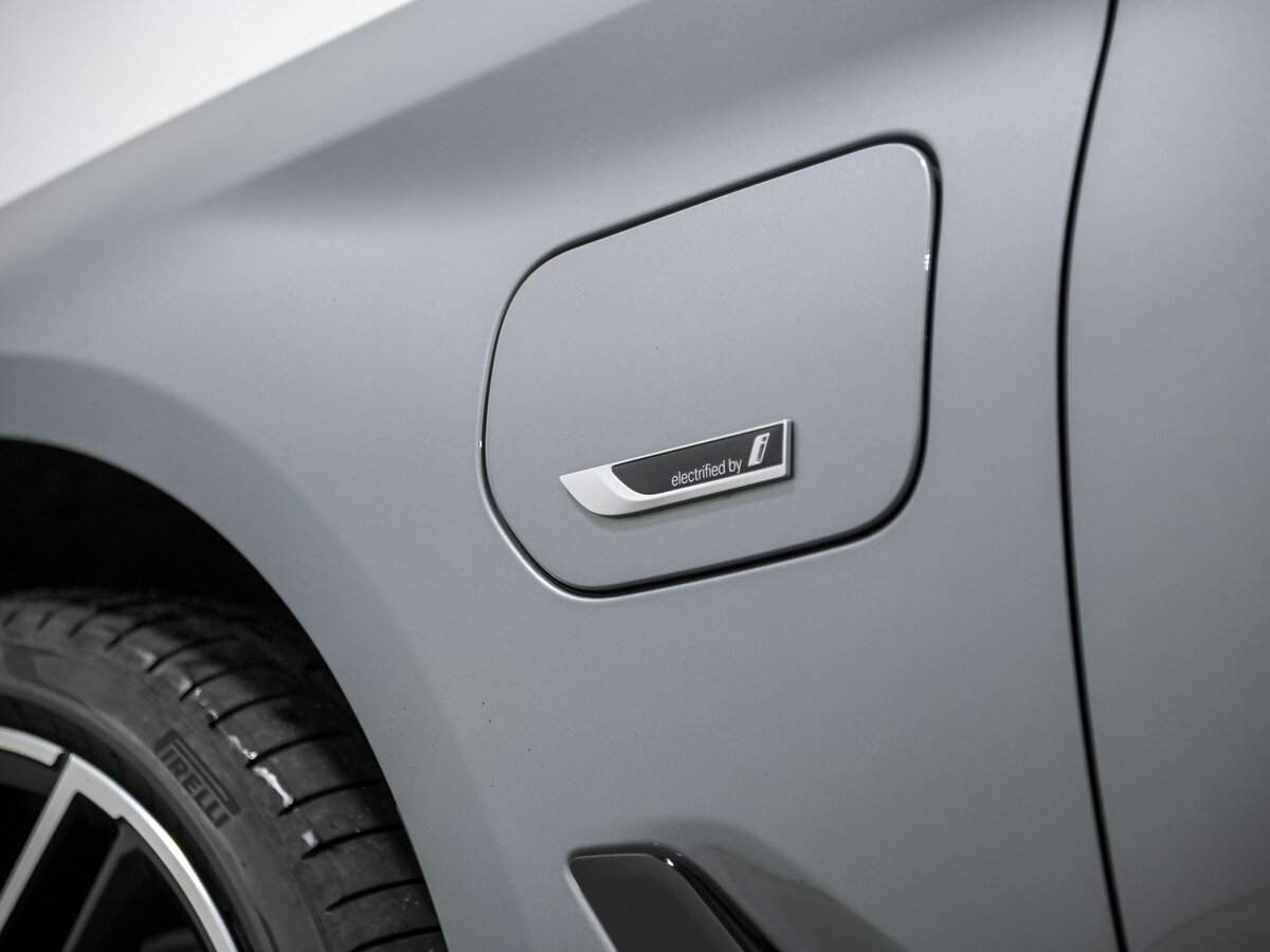 BMW 5 серии 530e xDrive, 2022 Фото №26