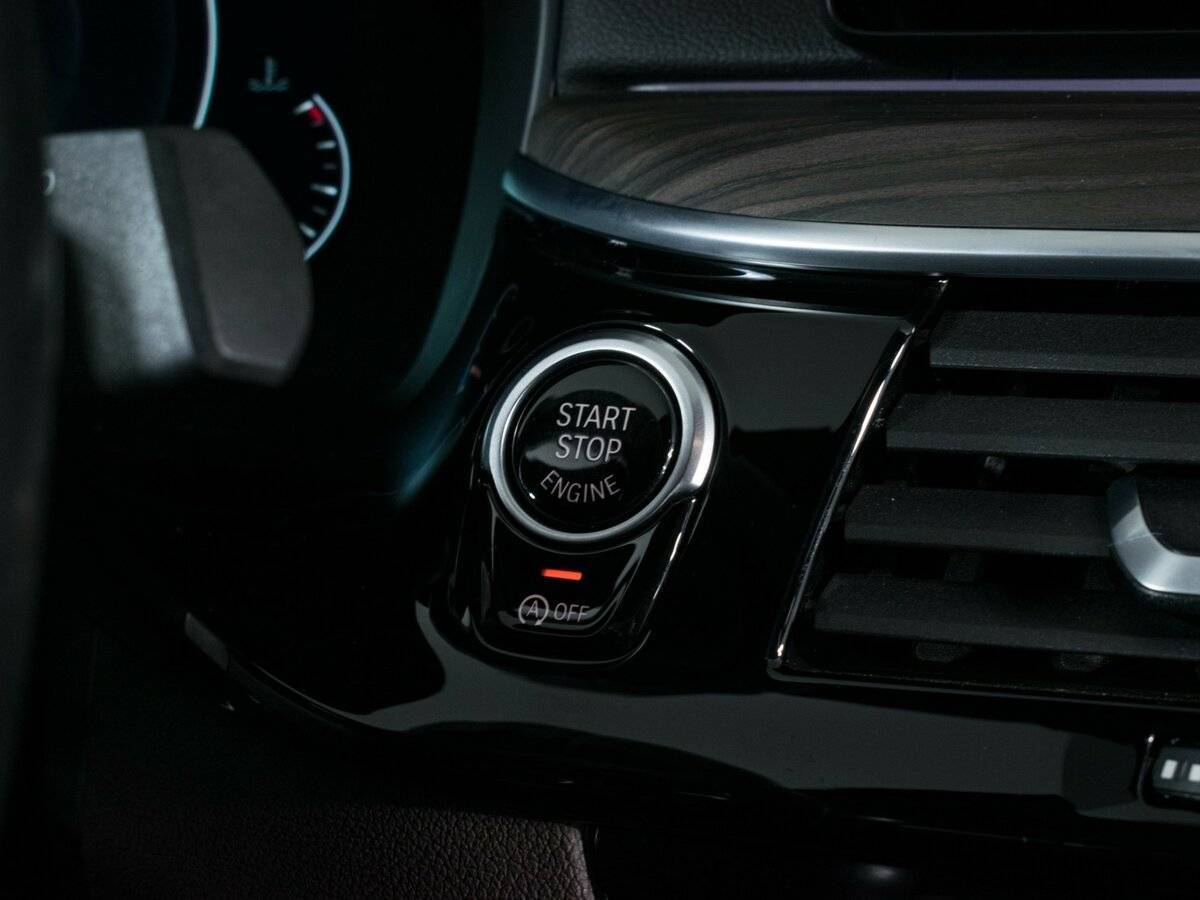 BMW 5 серии 530d xDrive, 2018 Фото №18