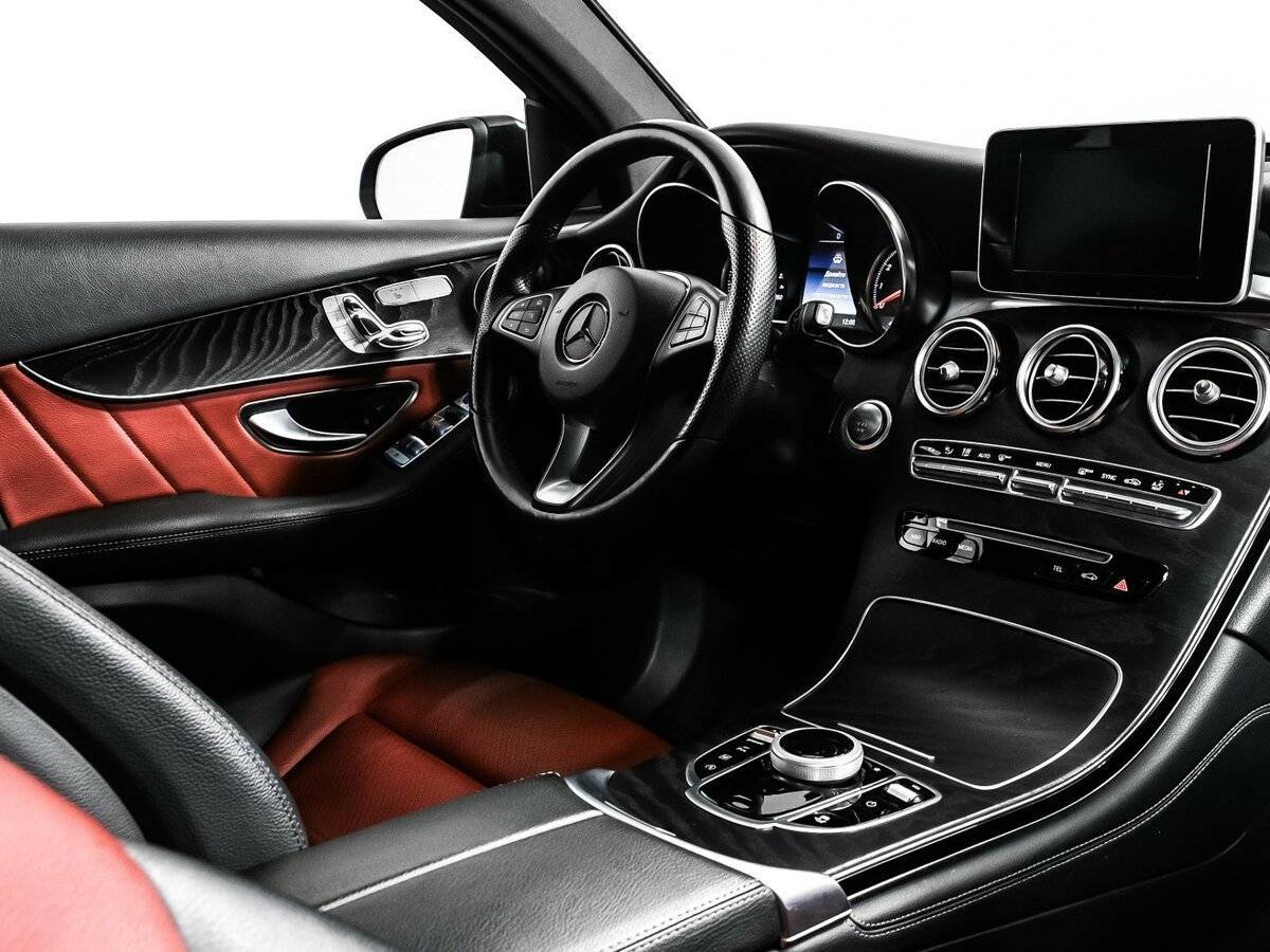 Mercedes-Benz GLC Coupe 250, 2017 Фото №9