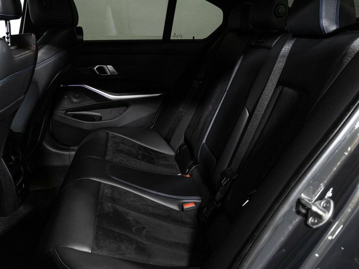 BMW 3 серии 320d xDrive, 2019 Фото №10
