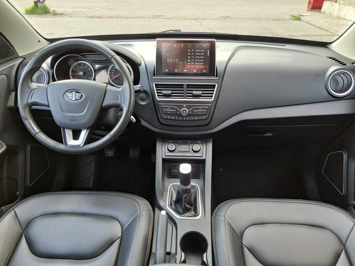 FAW Besturn X40, 2020 Фото №14