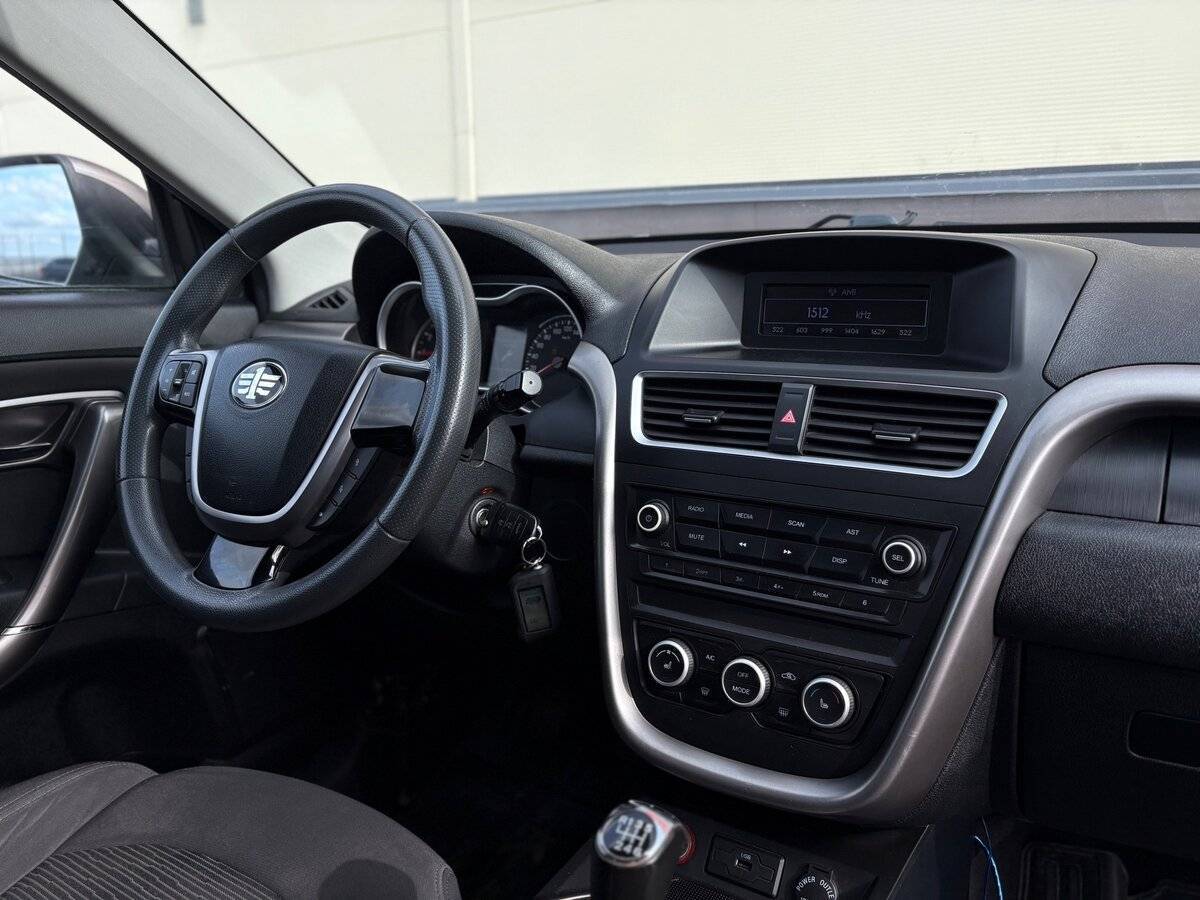 FAW Besturn X80, 2019 Фото №12