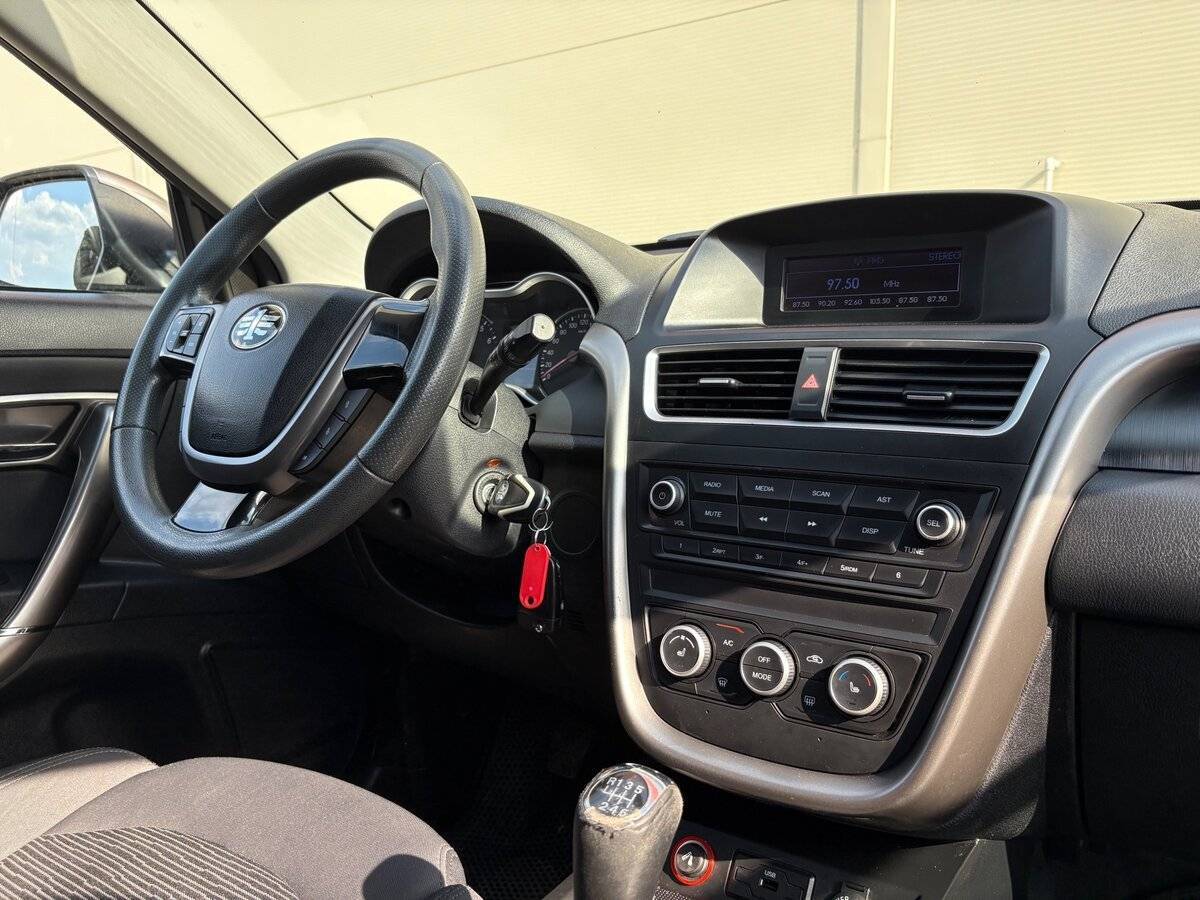 FAW Besturn X80, 2020 Фото №12