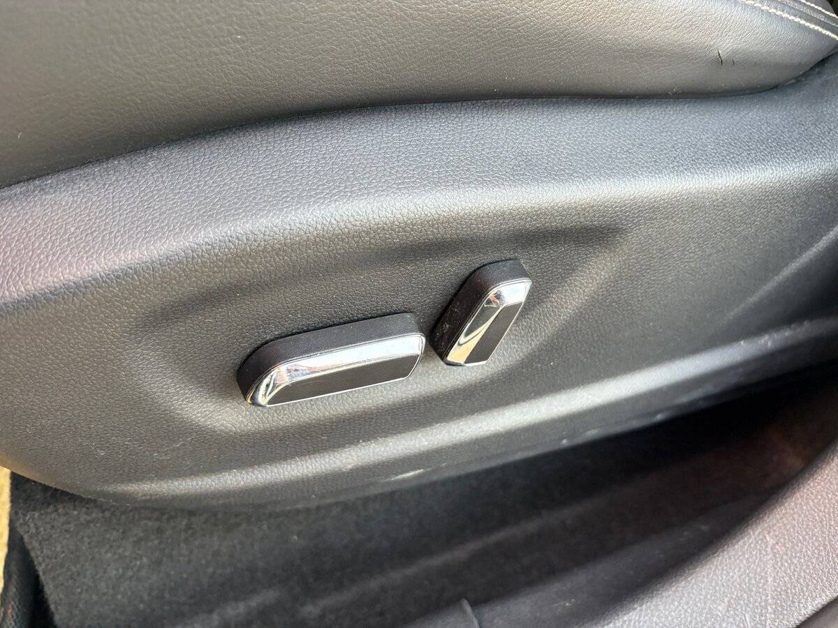 FAW Besturn X40, 2019 Фото №17