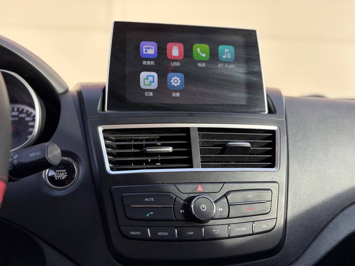 FAW Besturn X40, 2019 Фото №18