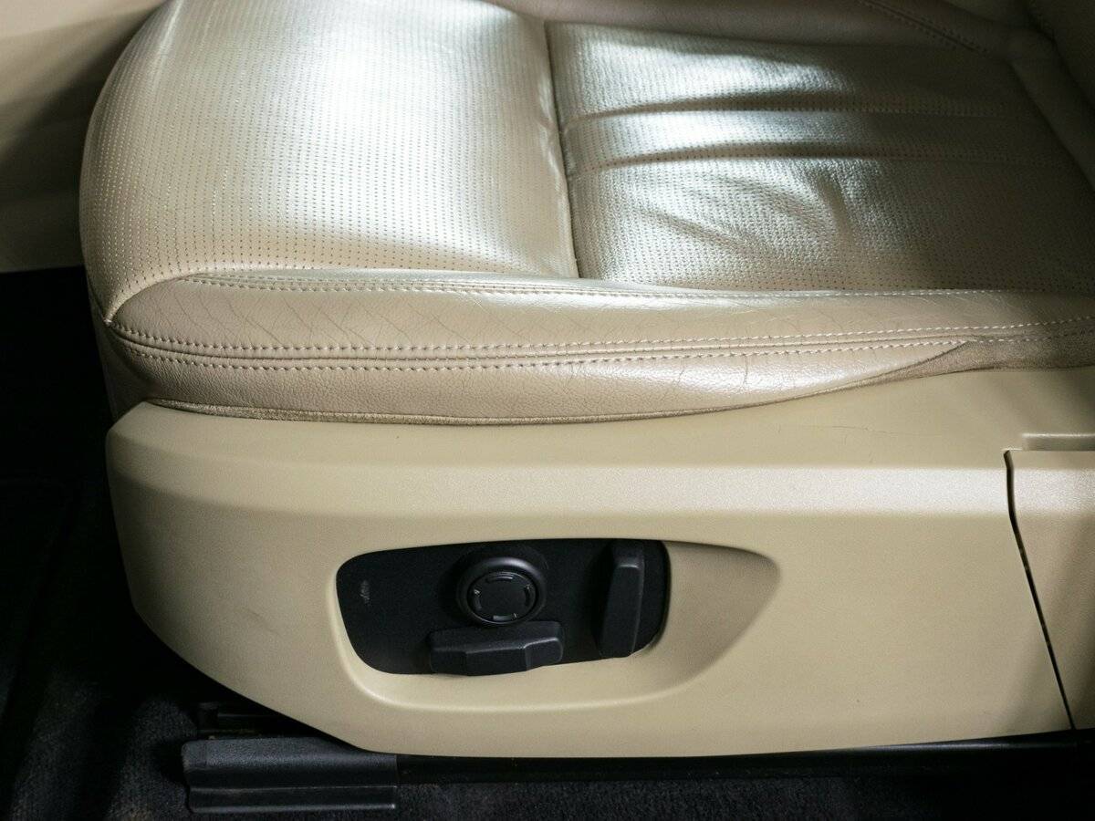 Land Rover Discovery Sport, 2017 Фото №16