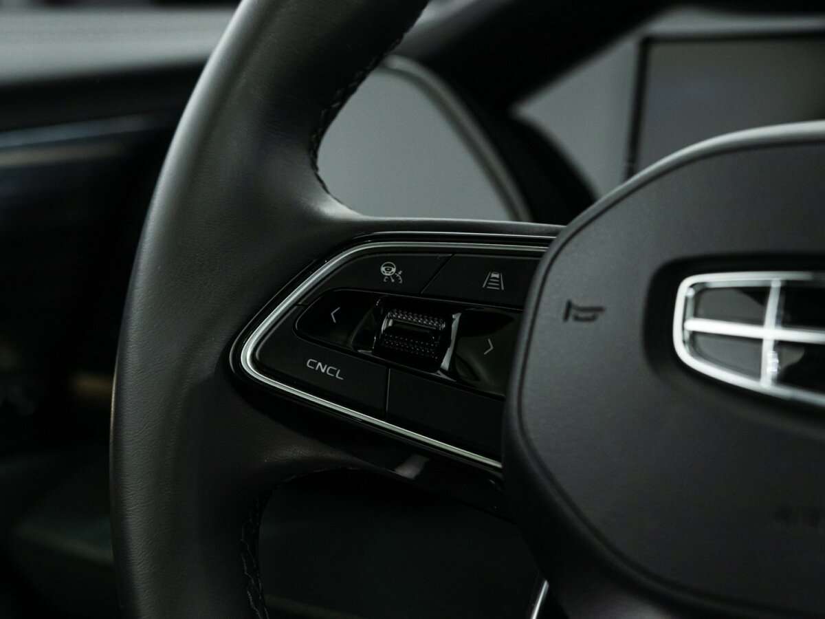 Geely Monjaro, 2023 Фото №27