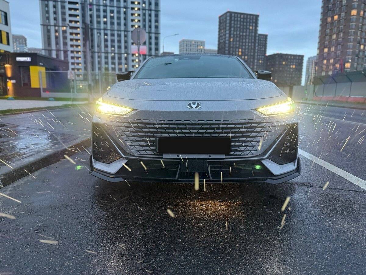 Changan UNI-V, 2024 Фото №3