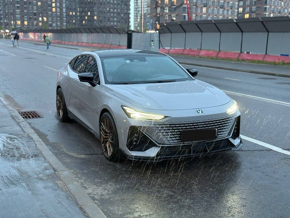 Changan UNI-V, 2024 Фото №4