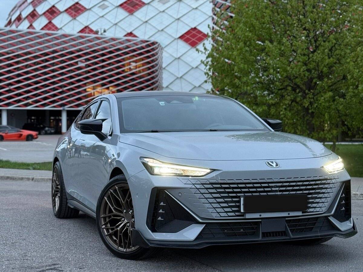 Changan UNI-V, 2024 Фото №8