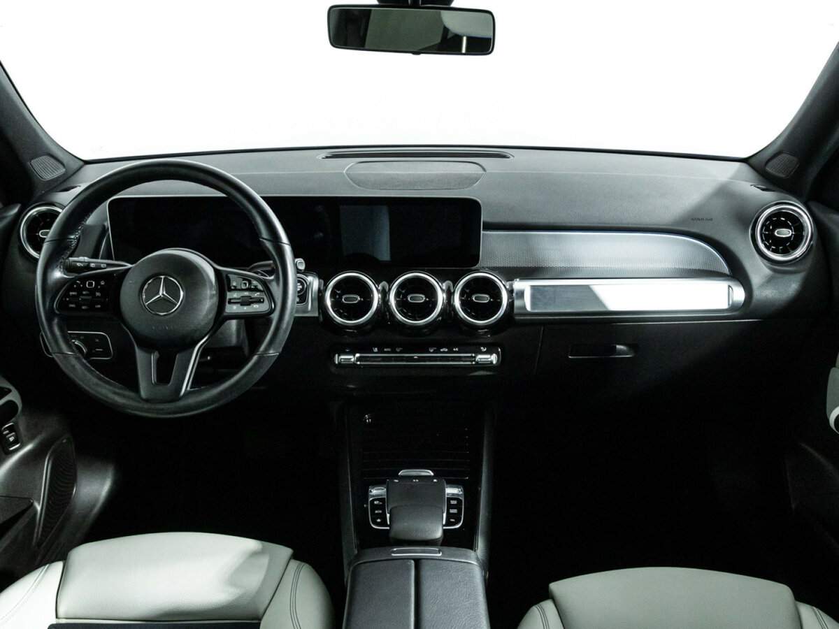 Mercedes-Benz GLB 200, 2020 Фото №13