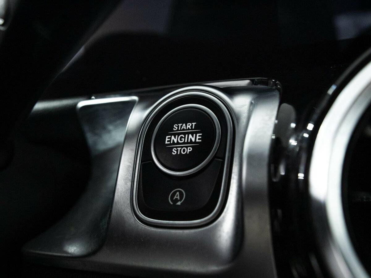 Mercedes-Benz GLB 200, 2020 Фото №20