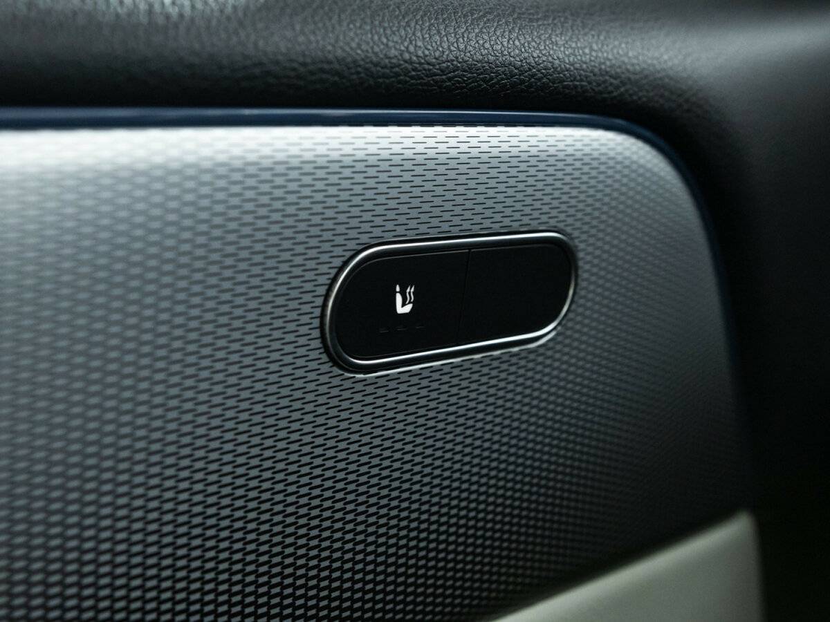 Mercedes-Benz GLB 200, 2020 Фото №21