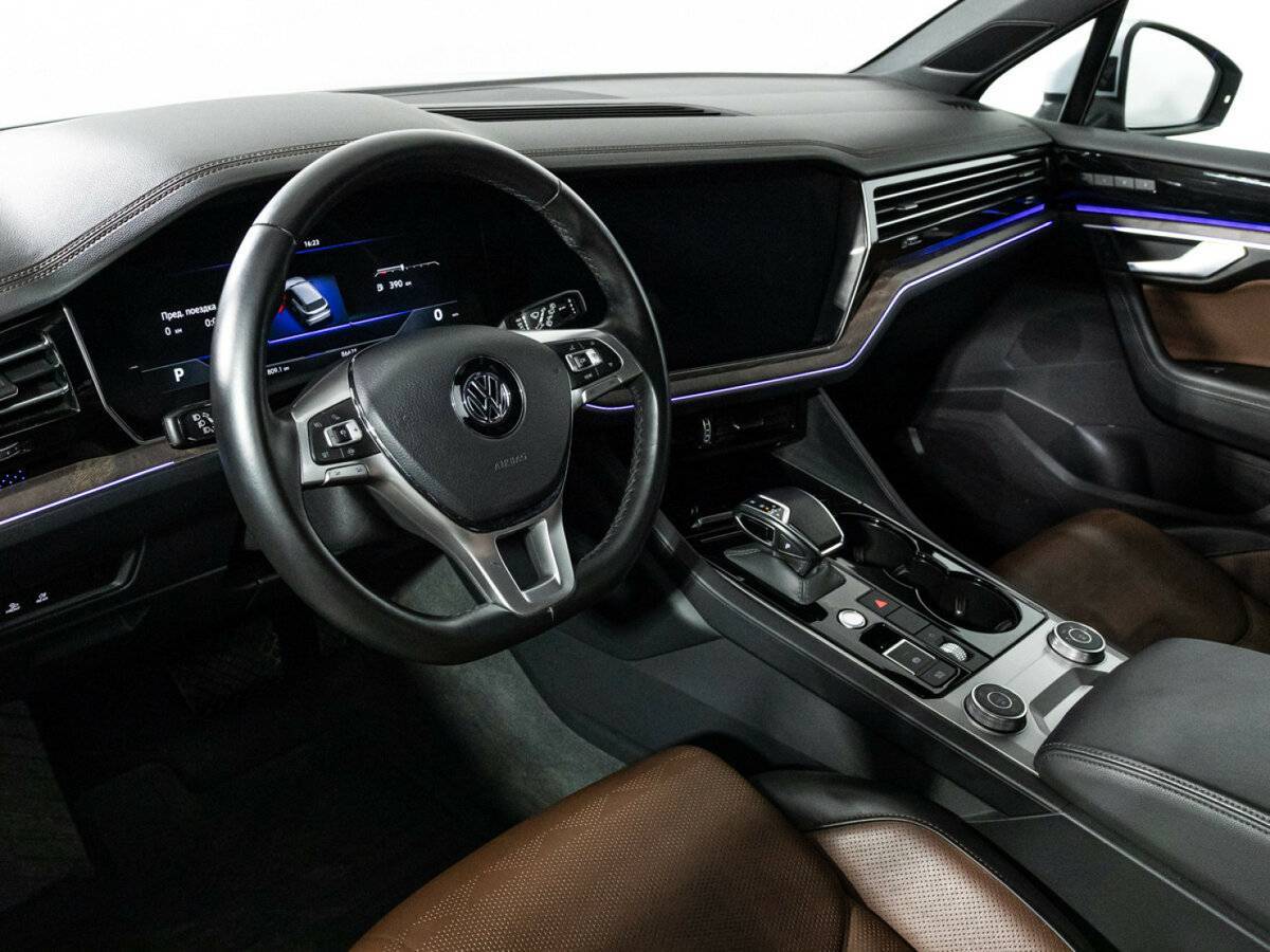 Volkswagen Touareg, 2020 Фото №11