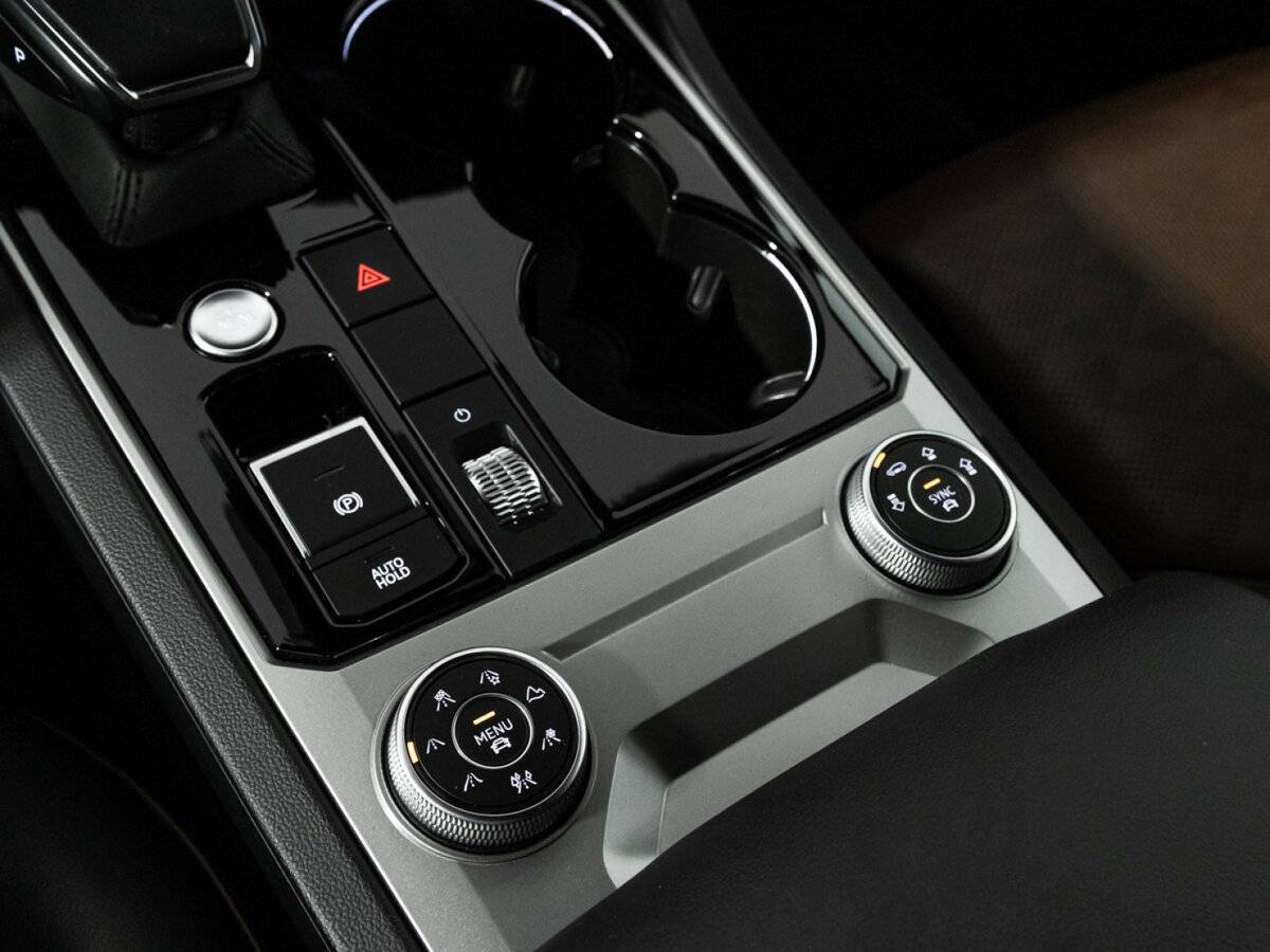 Volkswagen Touareg, 2020 Фото №26