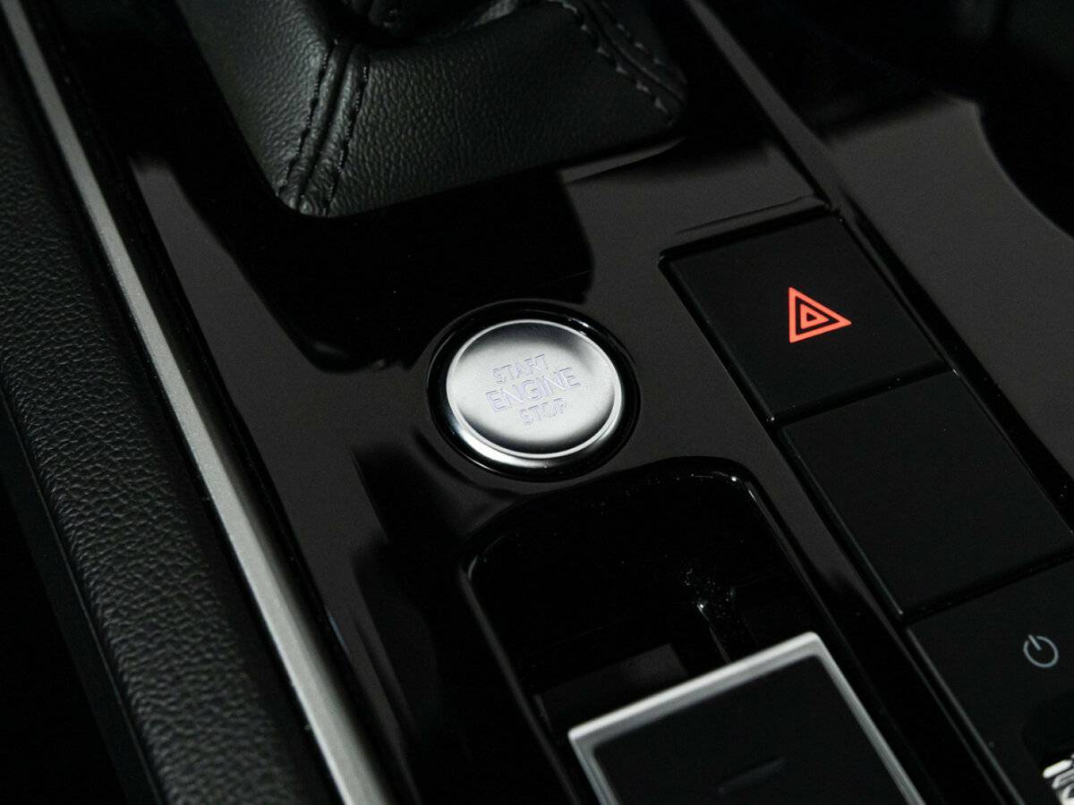 Volkswagen Touareg, 2020 Фото №28