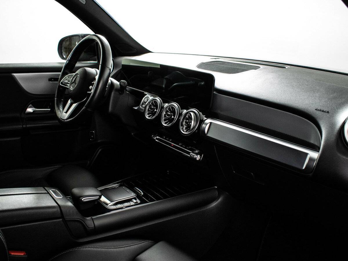 Mercedes-Benz GLB 200, 2021 Фото №9