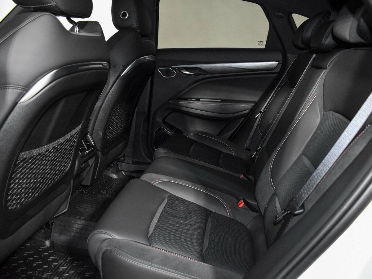 Geely Tugella, 2024 Фото №13