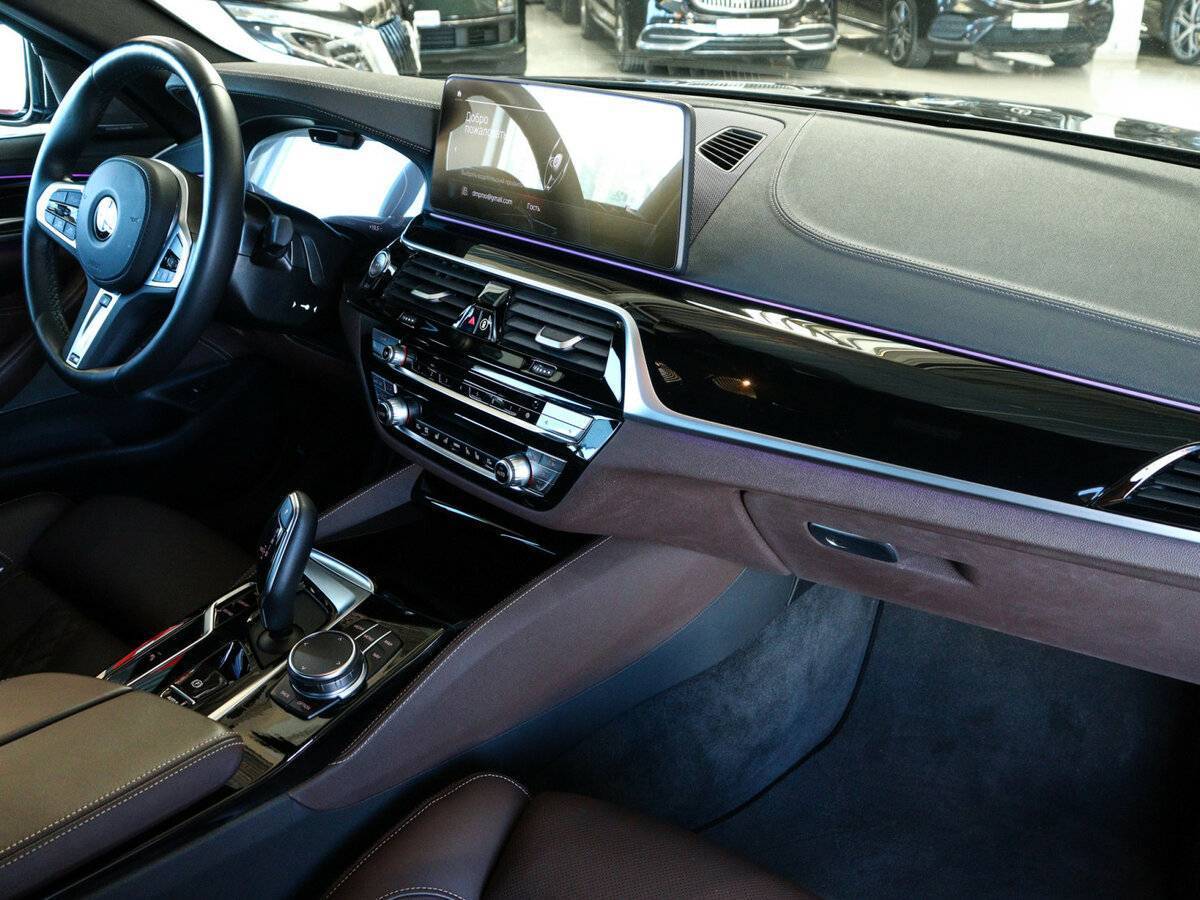 BMW 5 серии 530i xDrive, 2022 Фото №9