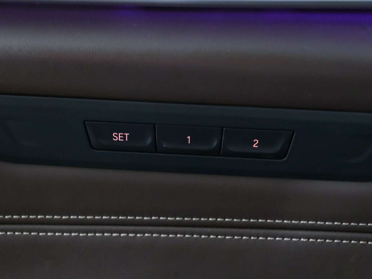 BMW 5 серии 530d xDrive, 2018 Фото №20