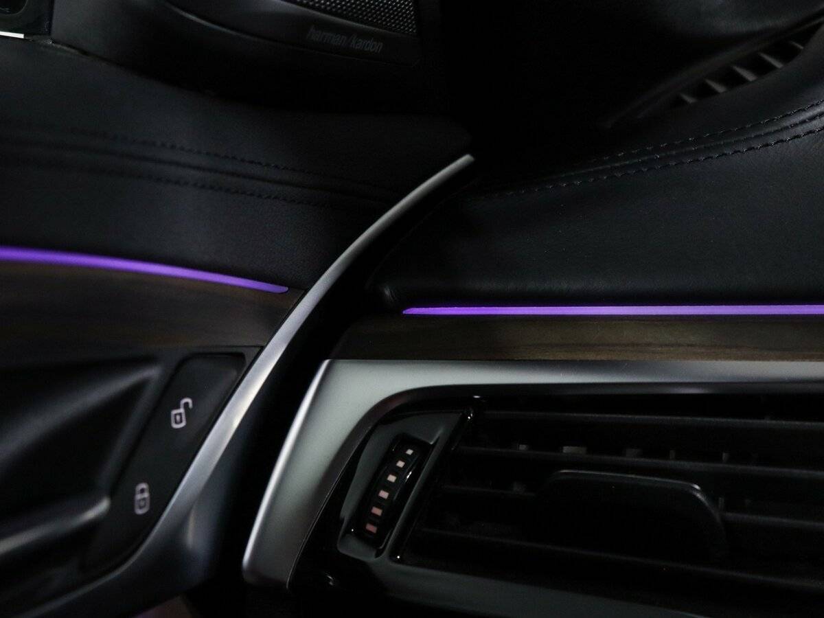 BMW 5 серии 530d xDrive, 2018 Фото №26