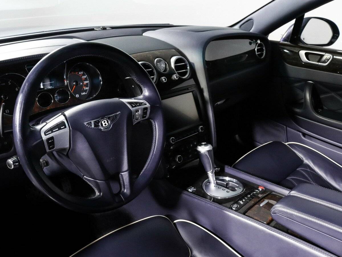 Bentley Continental Flying Spur Speed, 2012 Фото №14