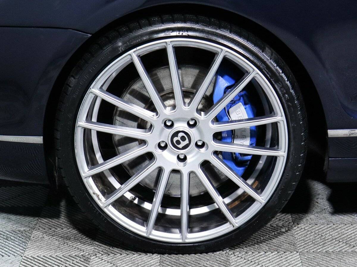 Bentley Continental Flying Spur Speed, 2012 Фото №15