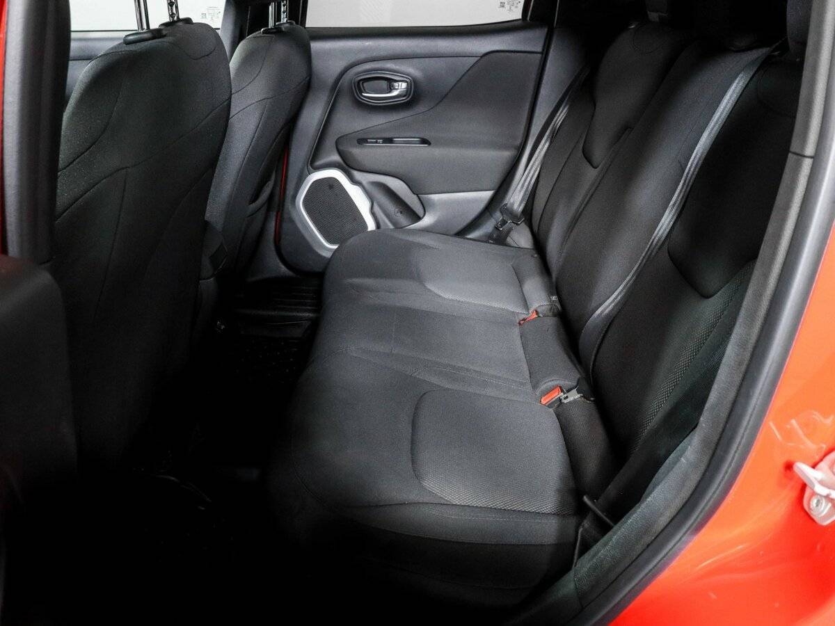 Jeep Renegade, 2018 Фото №10