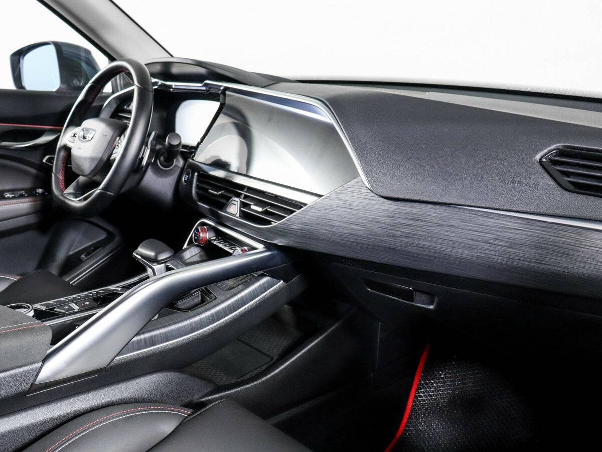 Geely Tugella, 2022 Фото №9