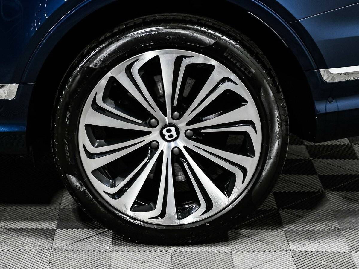 Bentley Bentayga, 2021 Фото №29