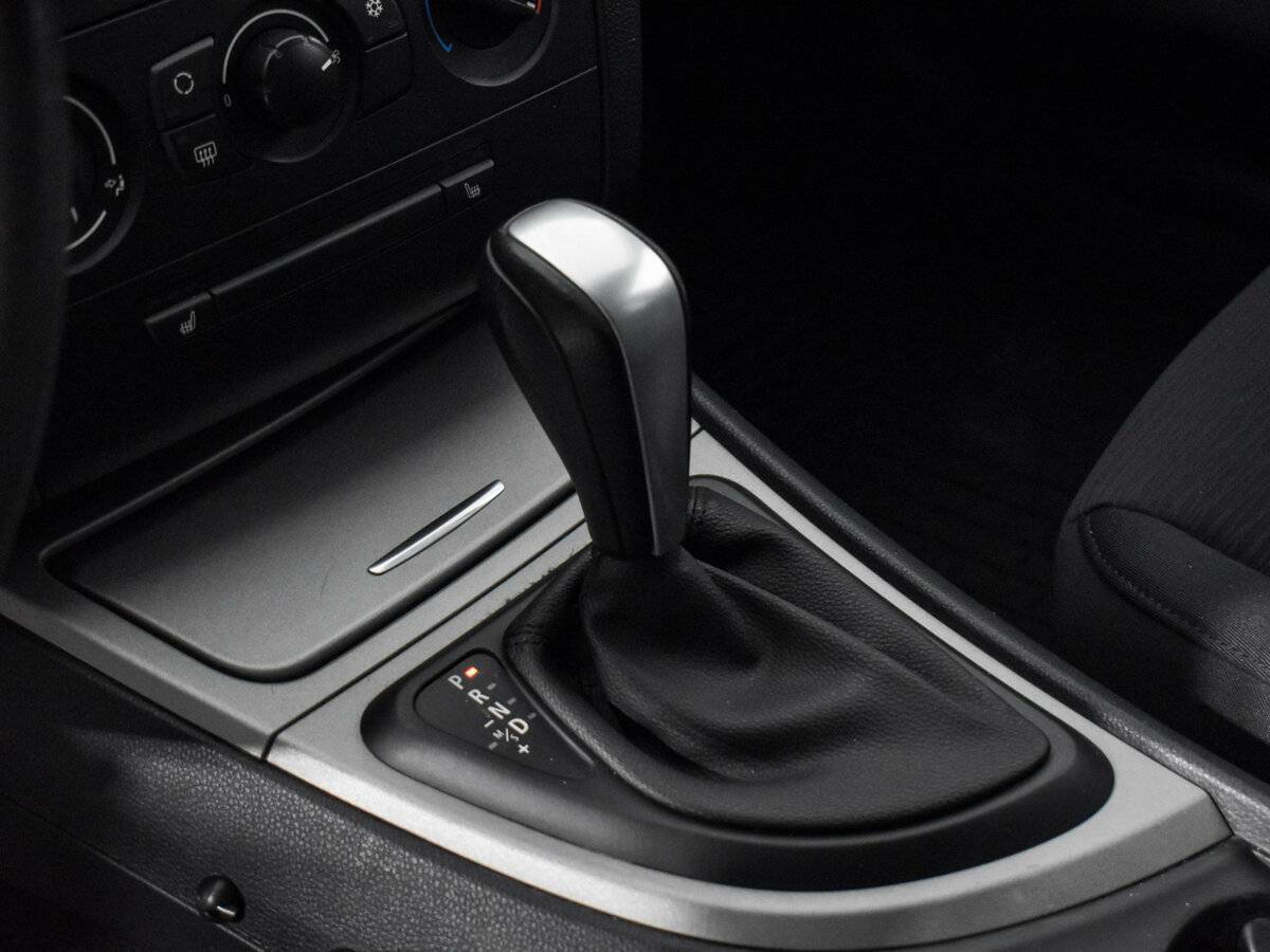 BMW 1 серии 116i, 2010 Фото №10