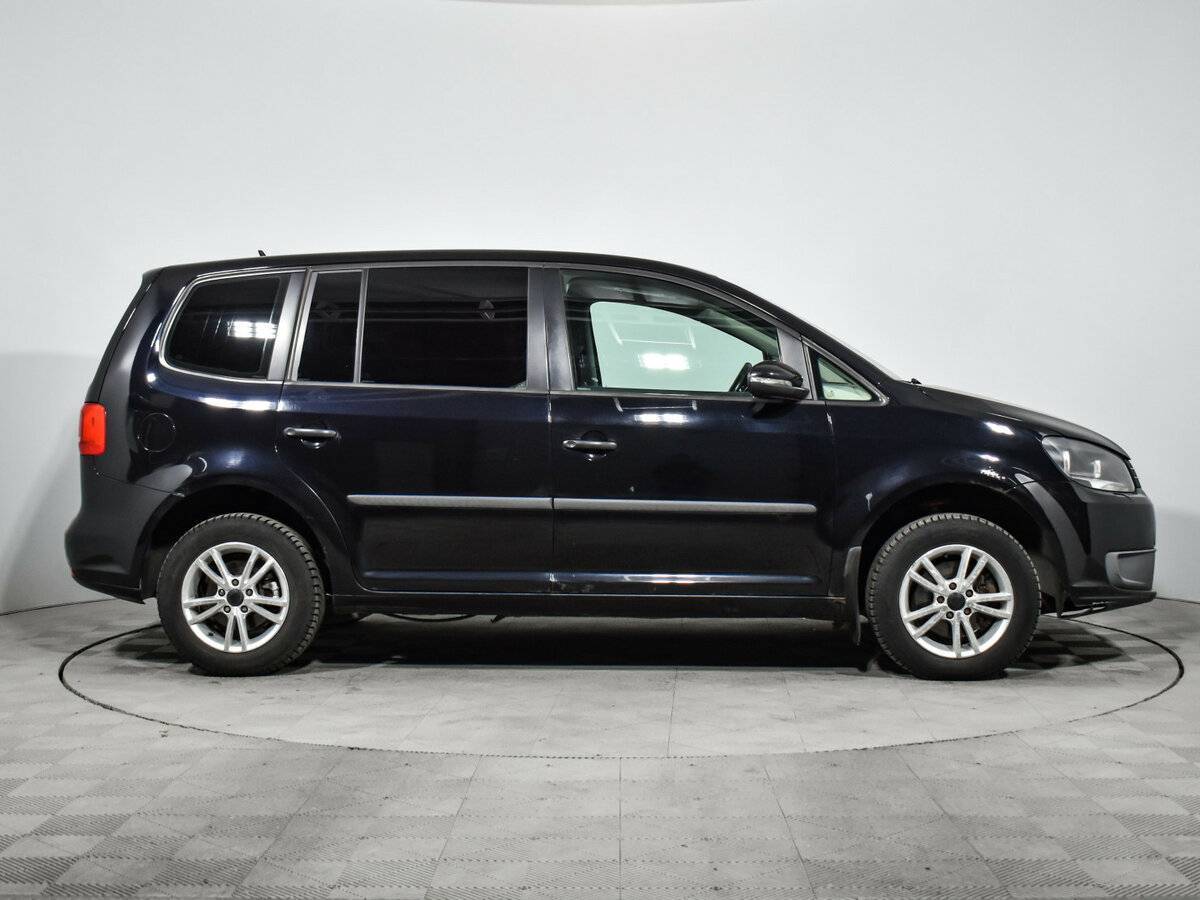 Volkswagen Touran, 2010 - 233 470 км. | Фото №4