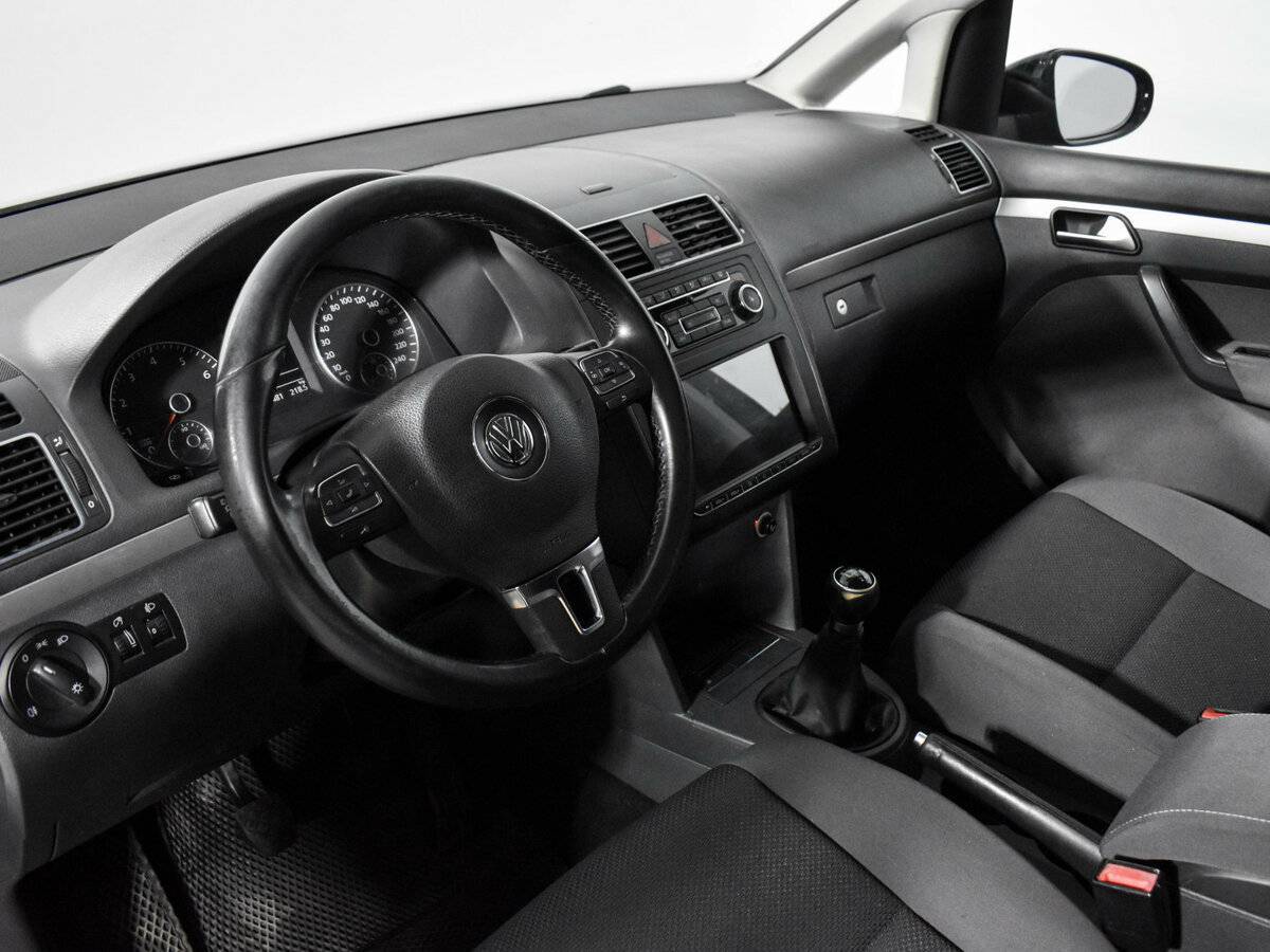 Volkswagen Touran, 2010 Фото №9