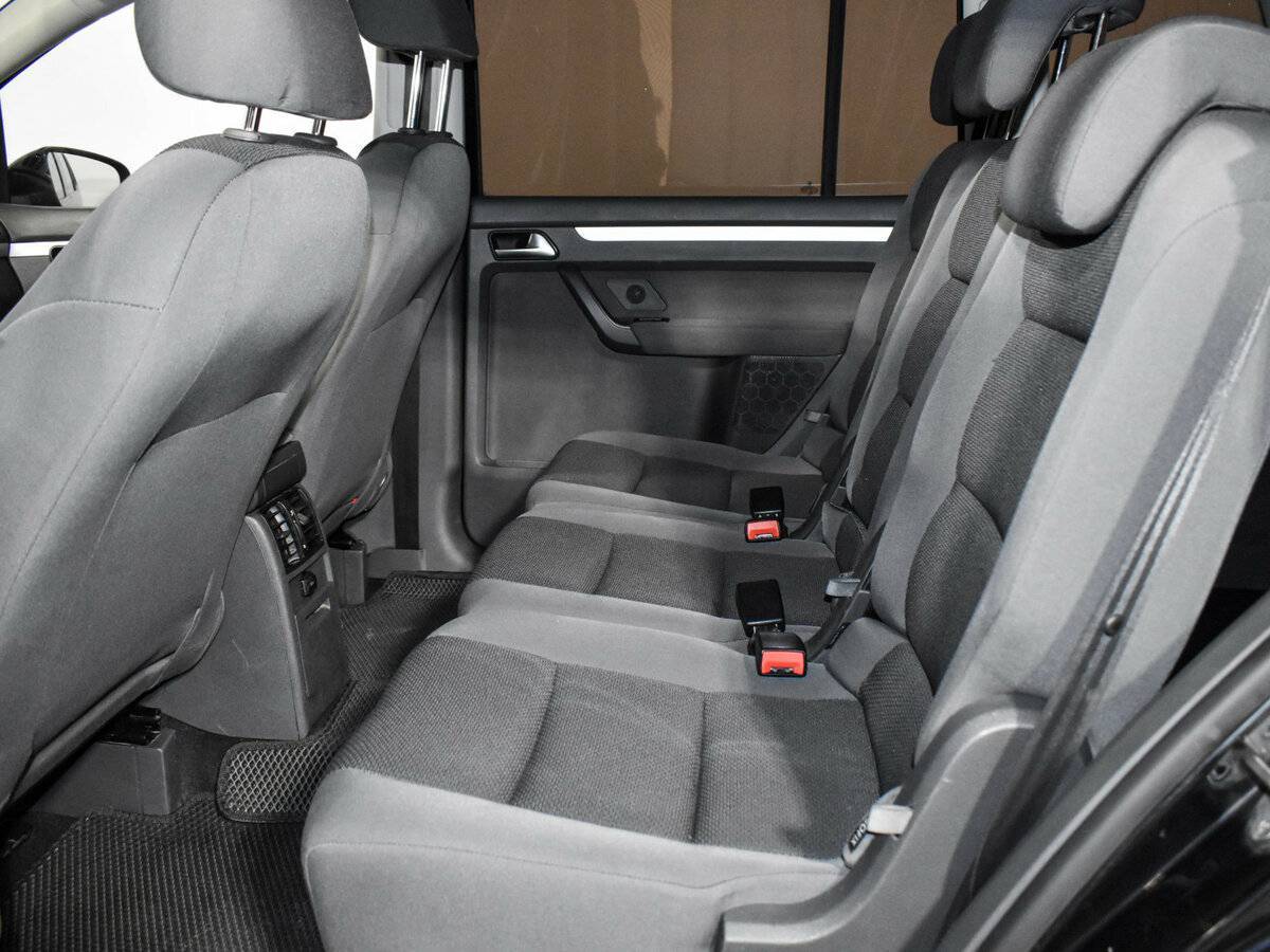 Volkswagen Touran, 2010 Фото №11