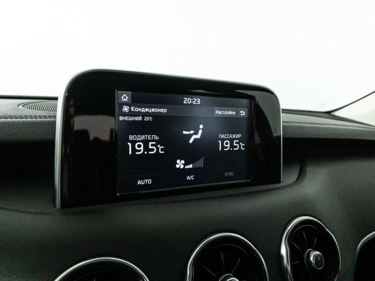 Kia Stinger, 2019 Фото №17