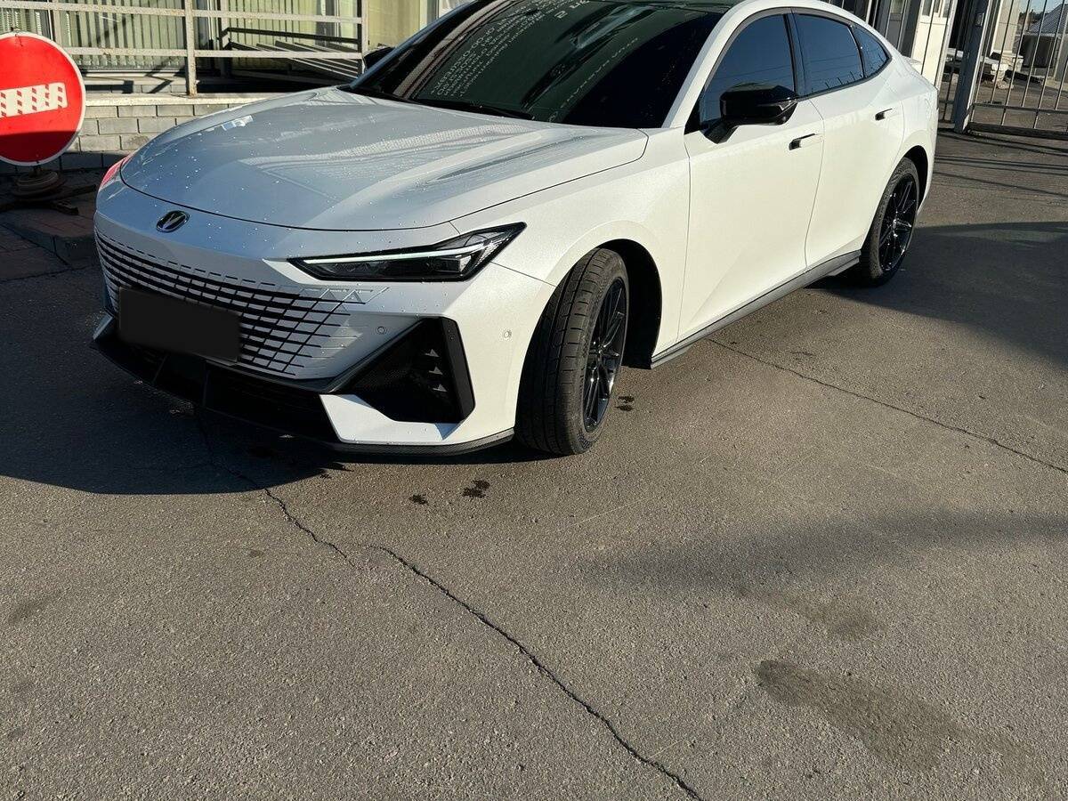 Changan UNI-V, 2023 Фото №2